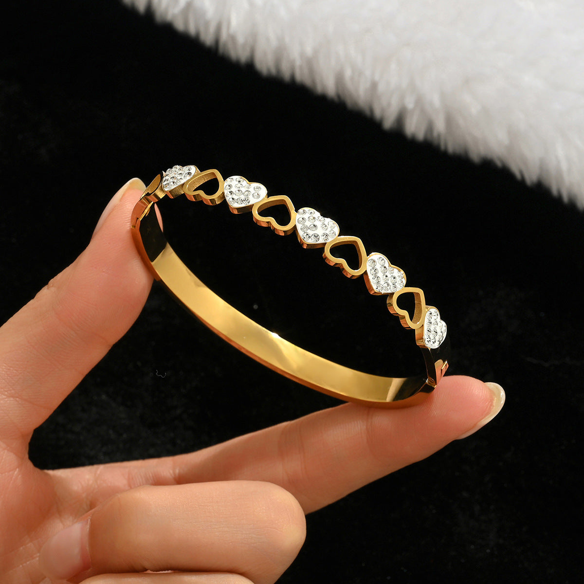 Stainless steel with Zircon or rinestone design bling bangles,18k gold plated color-resistant bangles