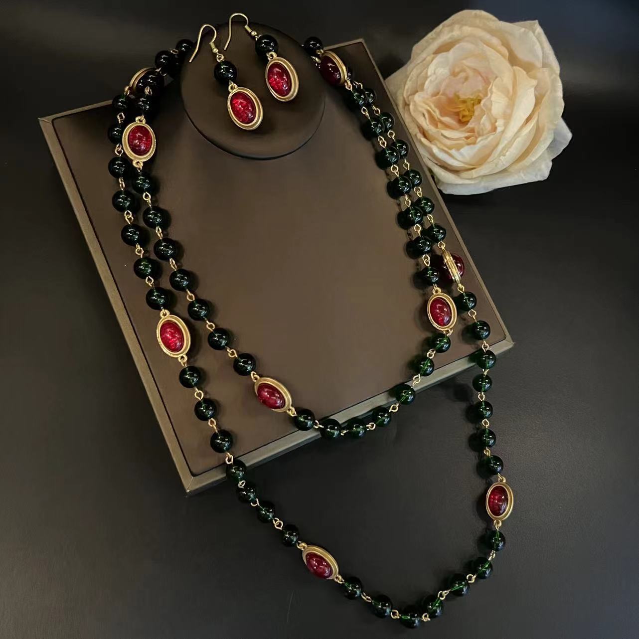 Vintage Emarald green Seal Glass Long Necklace, Earrings, Sweater Chain Set