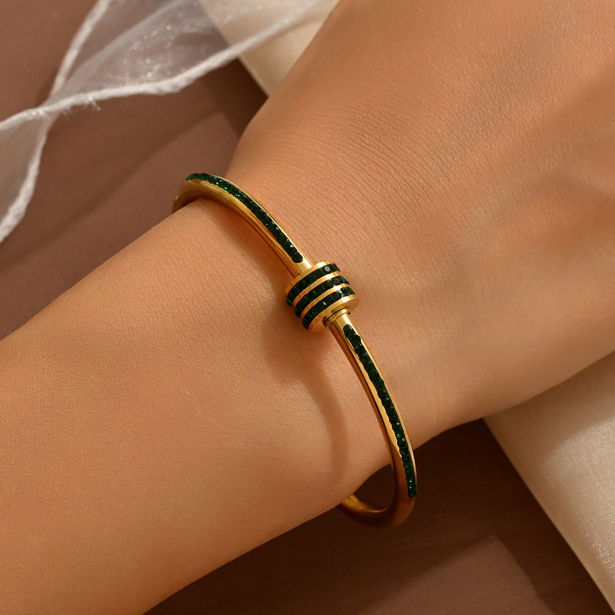 Stainless steel with Zircon or rinestone design bling bangles,18k gold plated color-resistant bangles