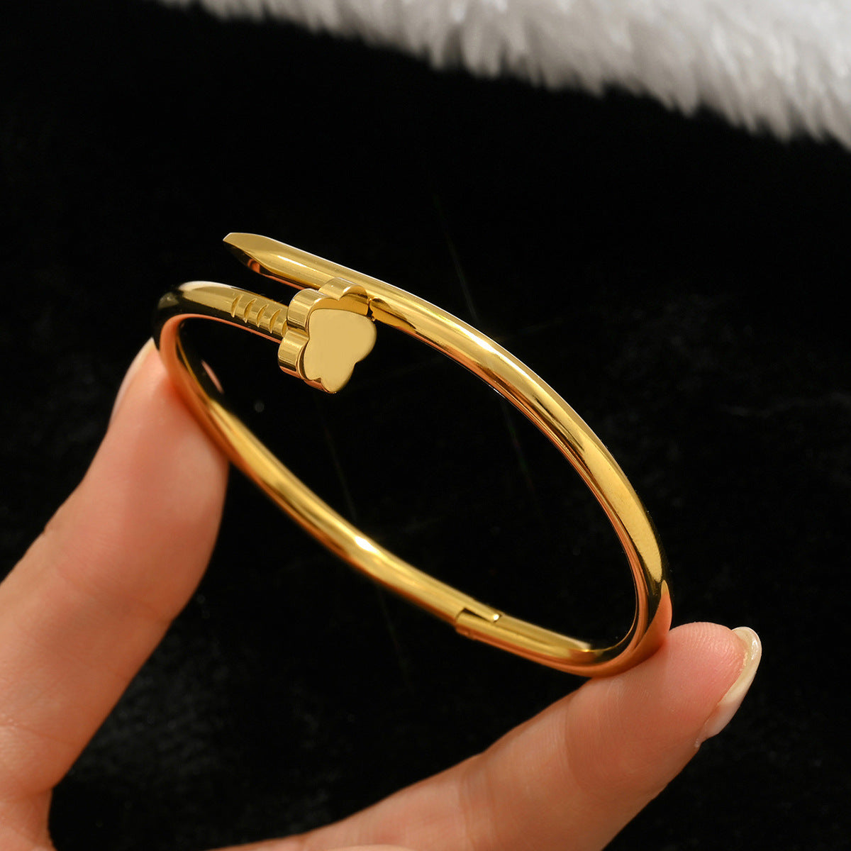 stainless steel nail bangle, color-resistant 18K gold plated bangle