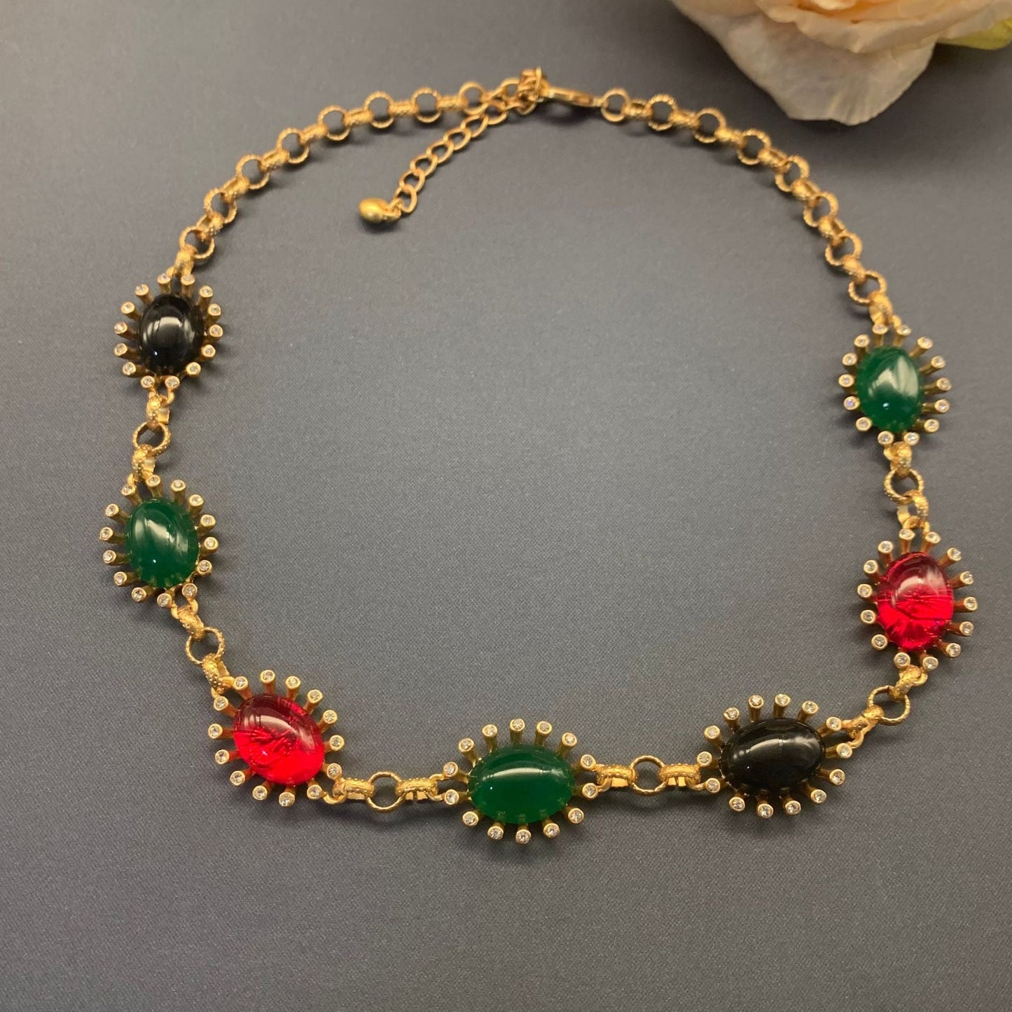 Vintage Niche Luxury Style Glass Inlaid Necklace and Earring Set with a High-End Feel