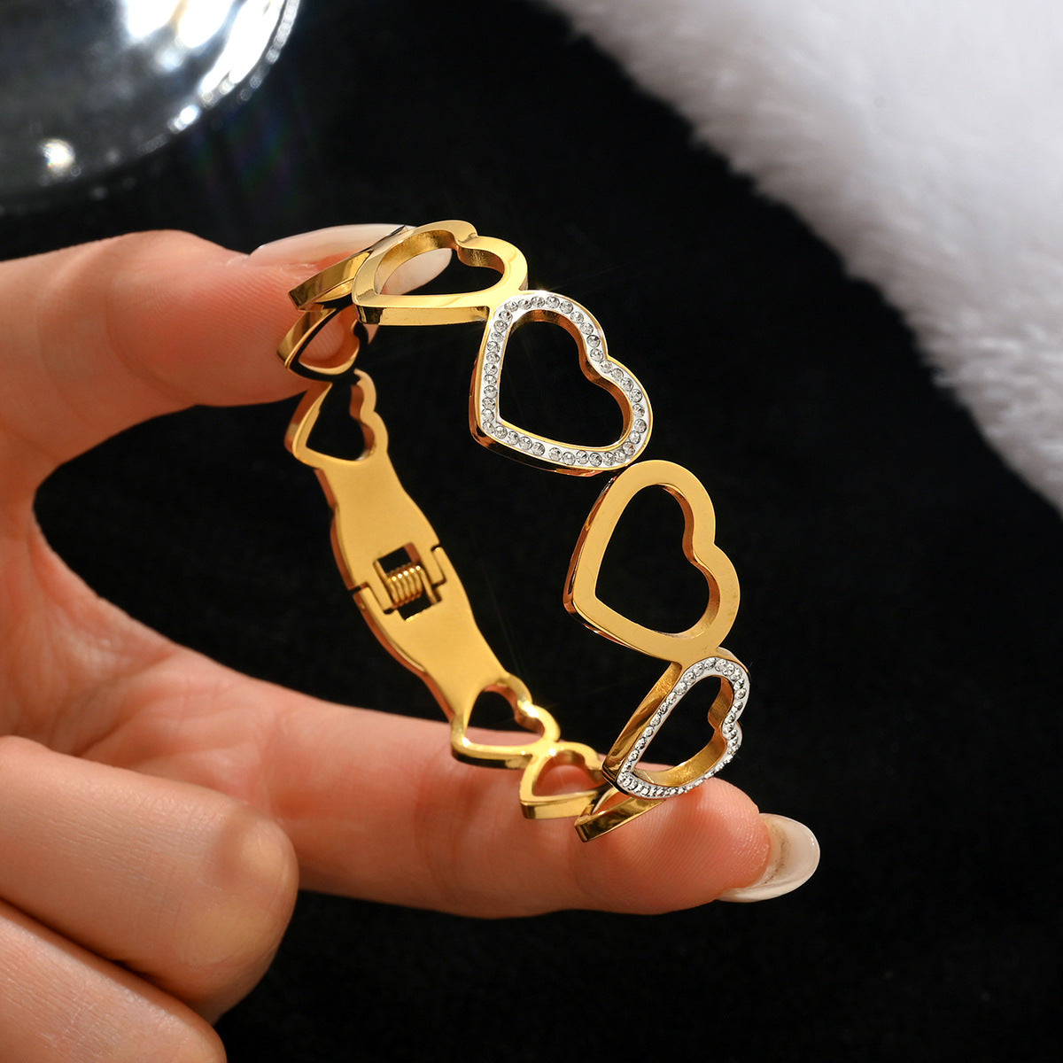 Stainless steel with Zircon or rinestone design bling bangles,18k gold plated color-resistant bangles