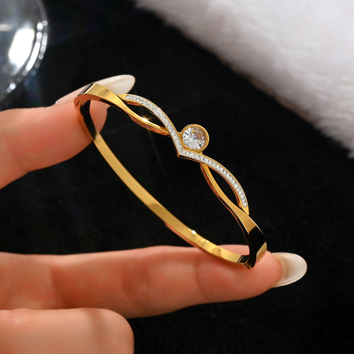 Stainless steel with Zircon or rinestone design bling bangles,18k gold plated color-resistant bangles