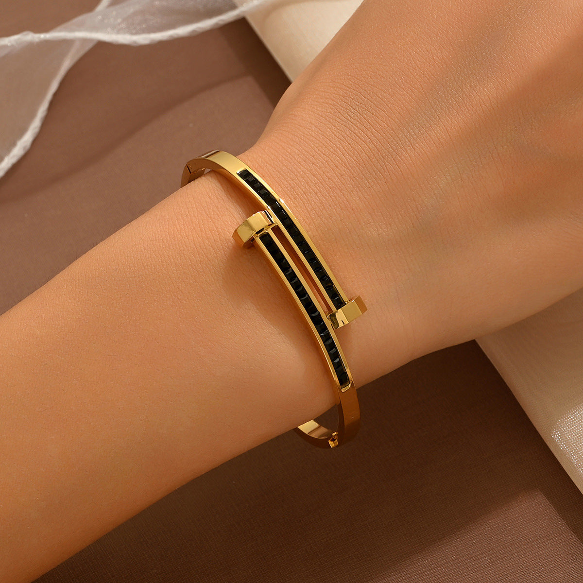 Stainless steel with Zircon or rinestone design bling bangles,18k gold plated color-resistant bangles