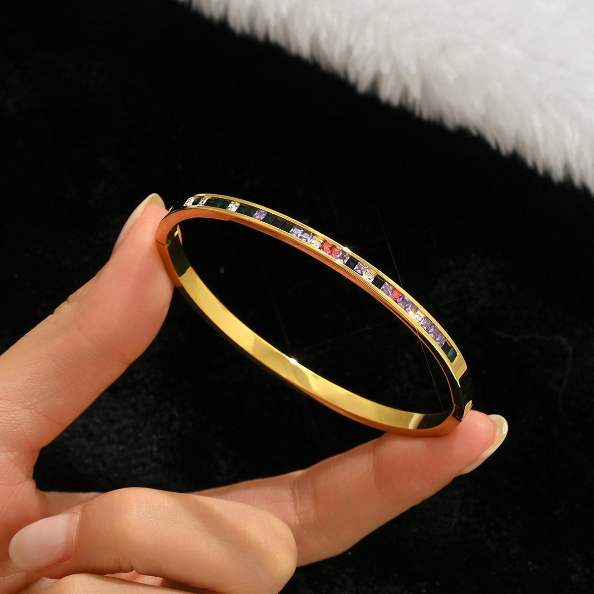 Stainless steel with Zircon or rinestone design bling bangles,18k gold plated color-resistant bangles