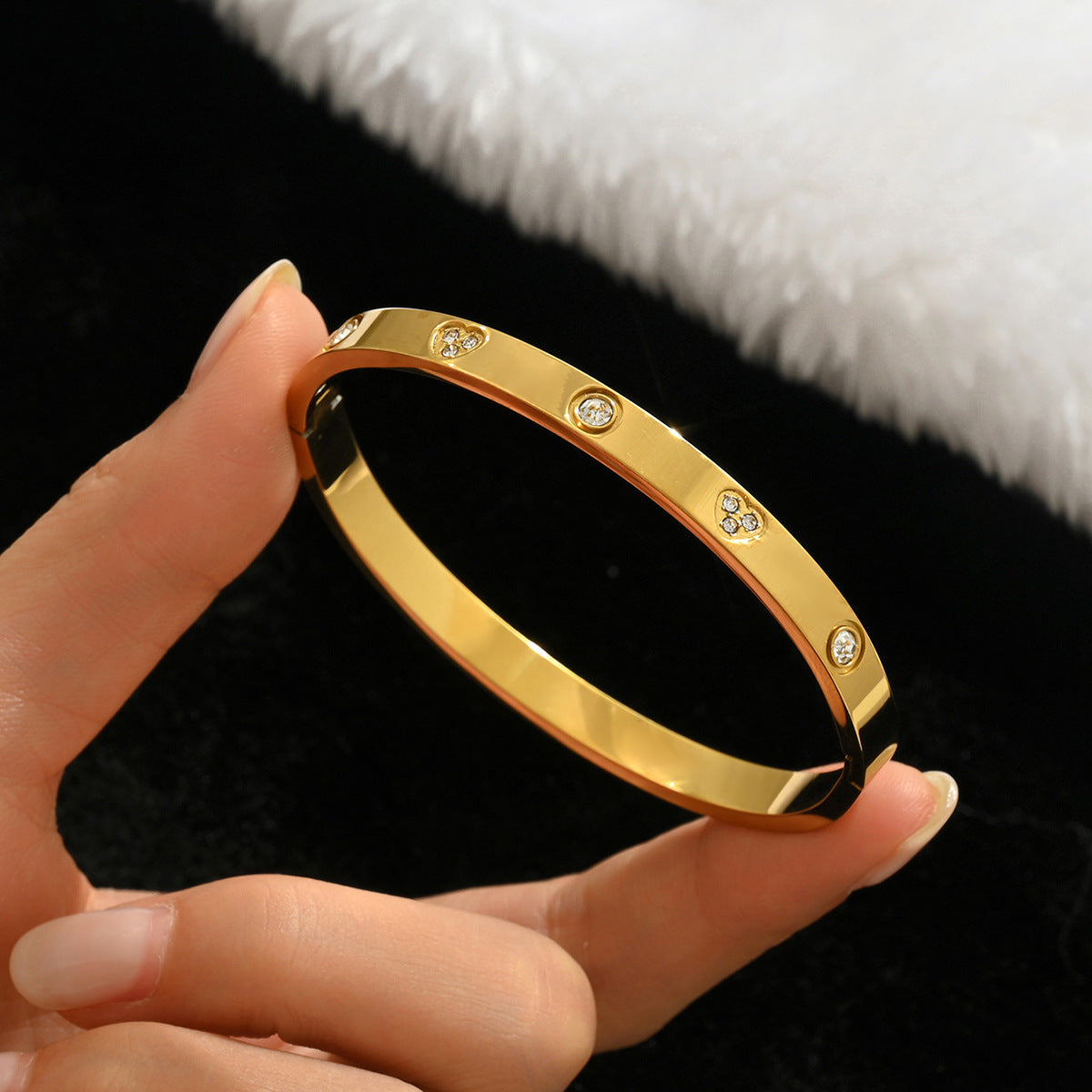Stainless steel with Zircon or rinestone design bling bangles,18k gold plated color-resistant bangles
